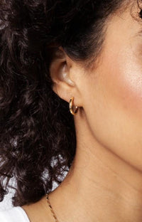 Mel Huggie, Gold