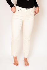 Mid Rise Straight, Winter White